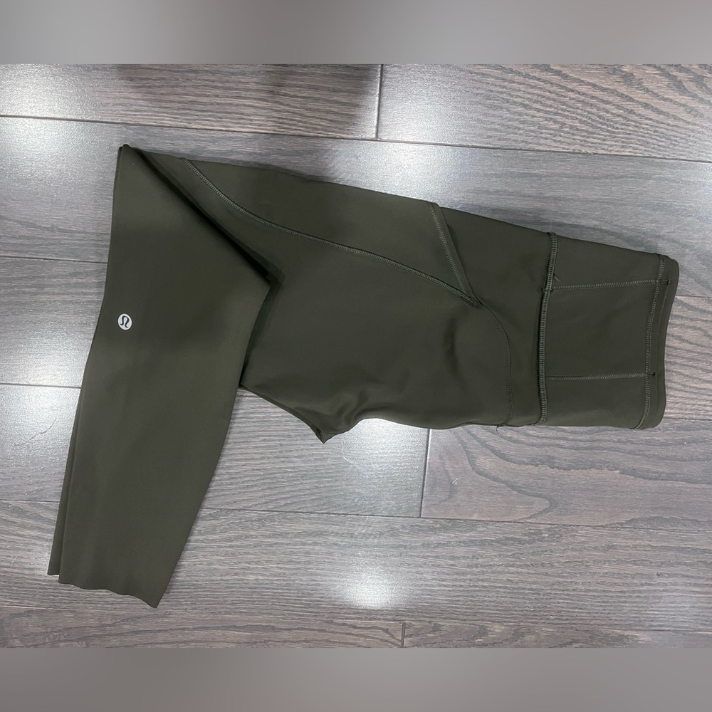 Size 4 Lululemon leggings